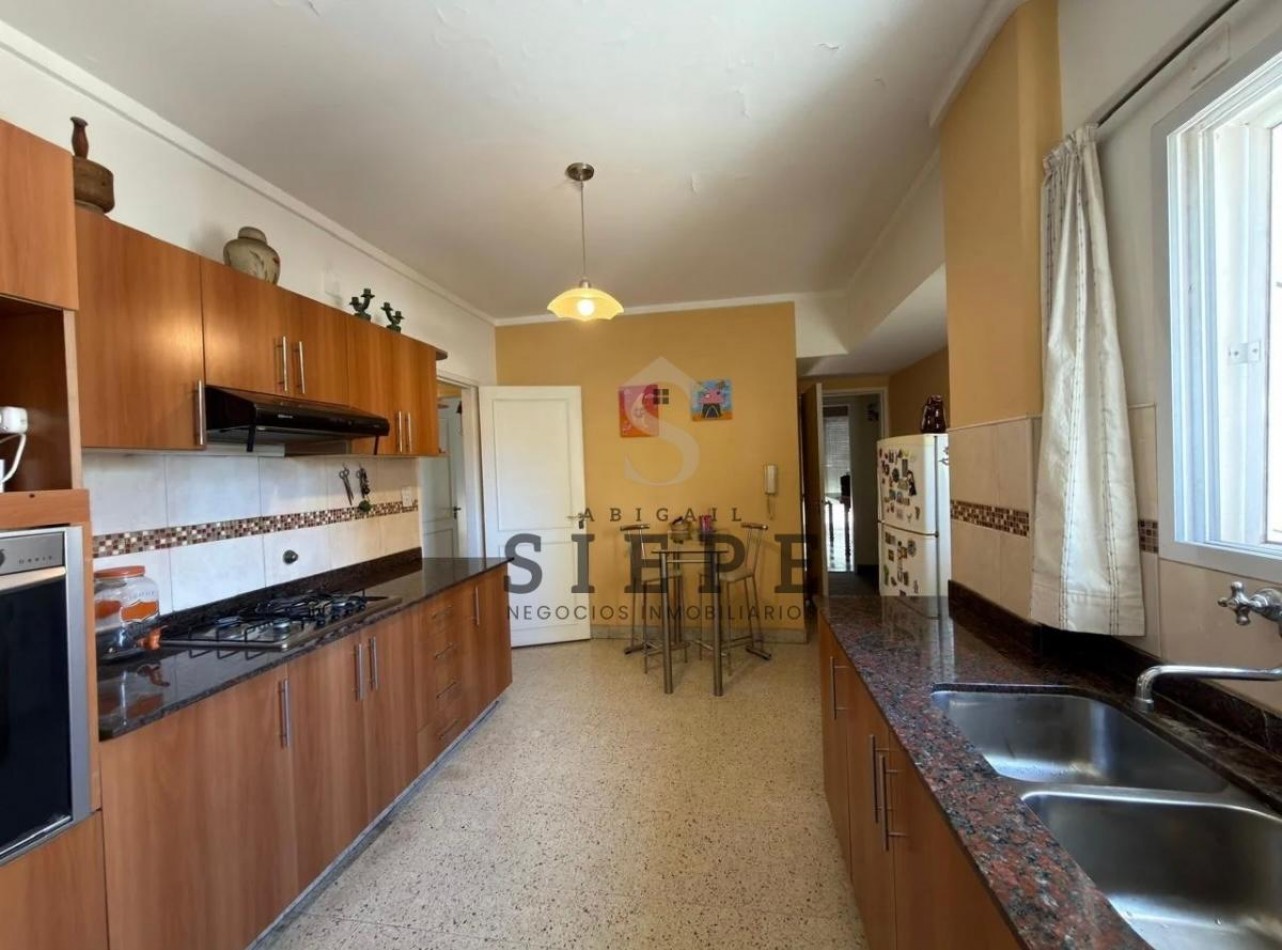 SARMIENTO 196 DEPARTAMENTO CENTRICO