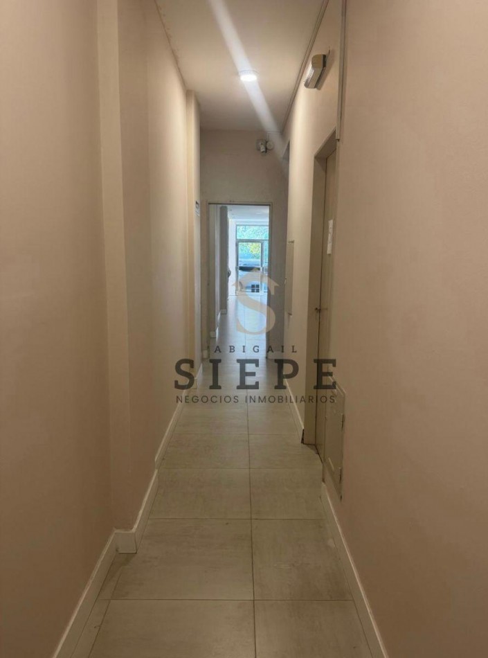 Amplio Departamento en Roca 254 