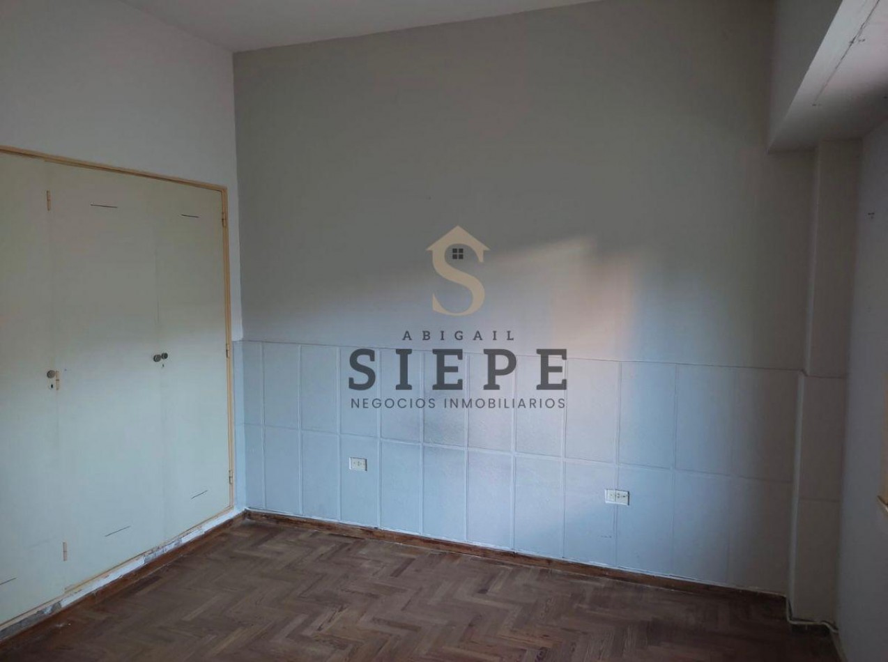 Amplio Departamento en Roca 254 