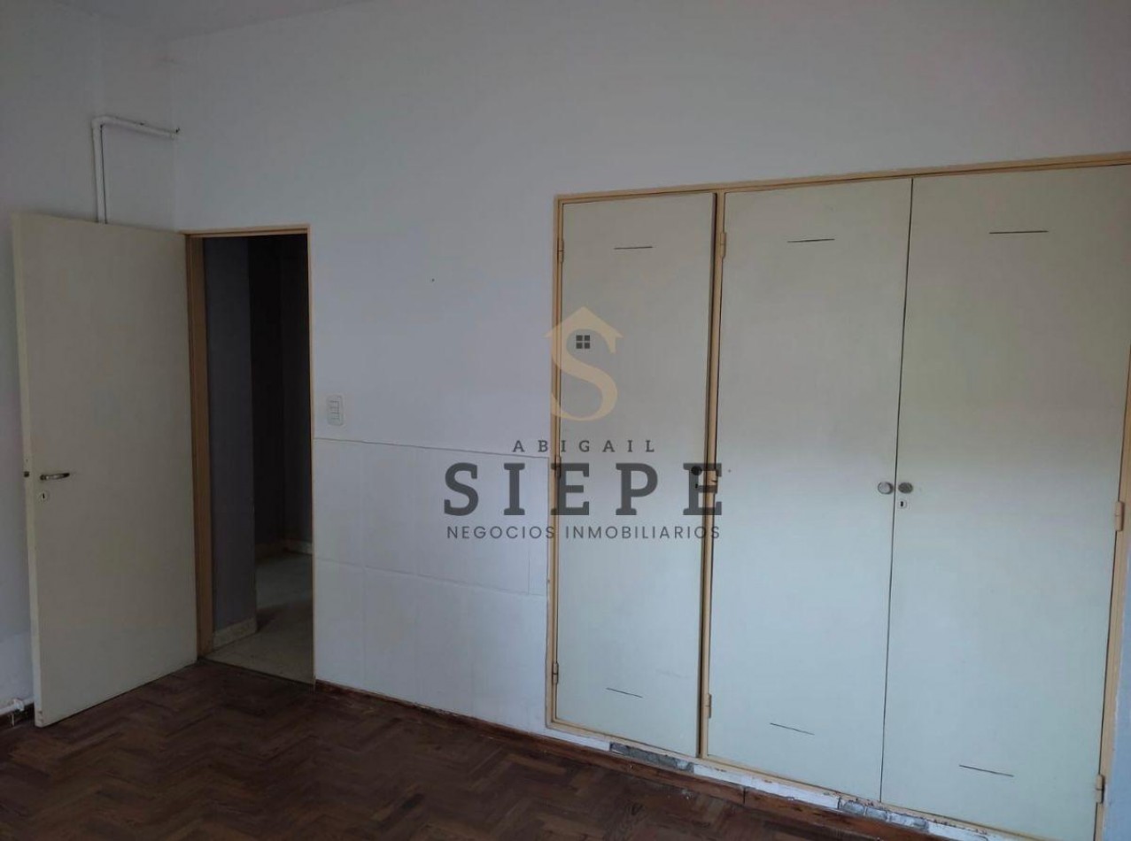 Amplio Departamento en Roca 254 