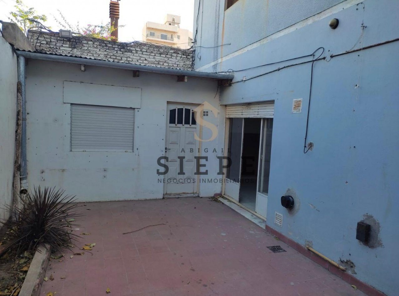 Amplio Departamento en Roca 254 