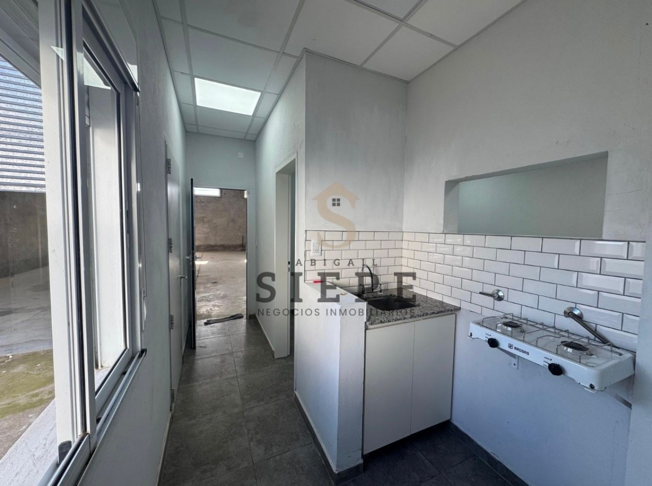 Deposito a estrenar en alquiler Inglaterra 568