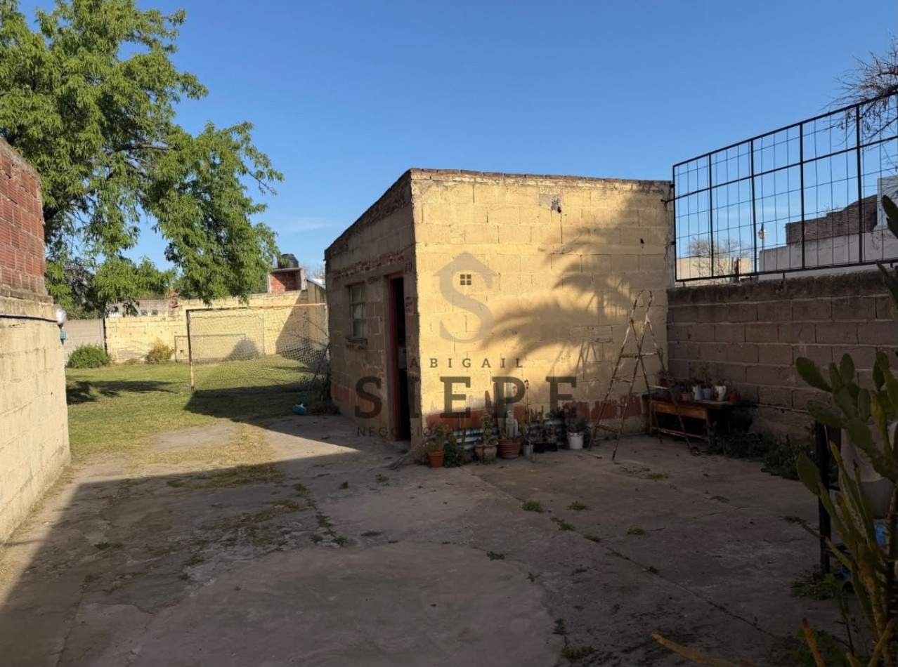 Casa en venta en Inglaterra 554,pacifico,Bahia Blanca