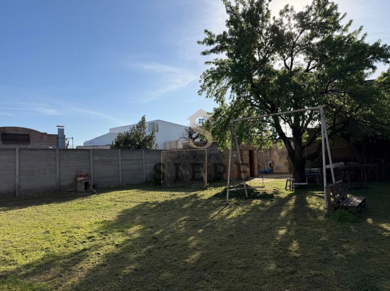 Casa en venta en Inglaterra 554,pacifico,Bahia Blanca