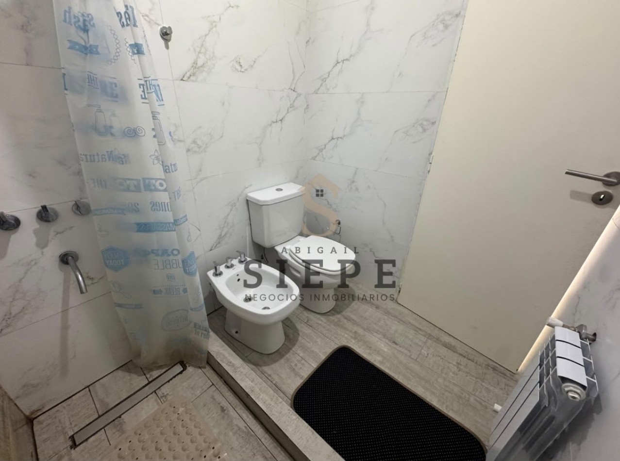 Hermoso duplex en venta, Chascomus 780, zona parador Bronx
