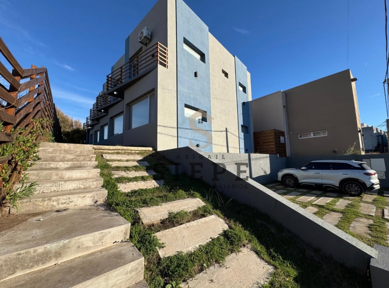 Hermoso duplex en venta, Chascomus 780, zona parador Bronx